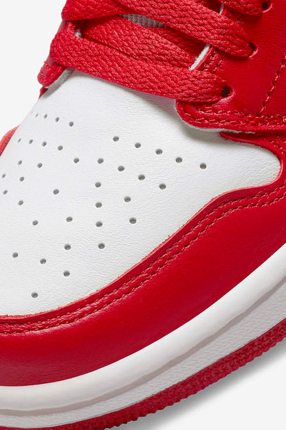 Air Jordan 1 Varsity Red
